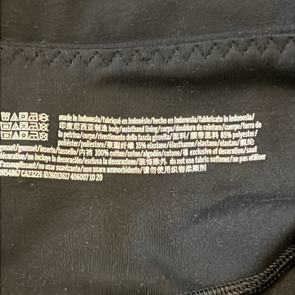 Victoria's Secret Leggings Size 2 - Picture 4 of 8